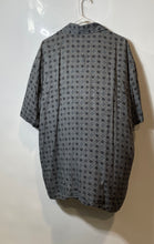 Load image into Gallery viewer, Guess Mens Gray Printed Collared Short Sleeve Button-Up Shirt Size XL