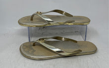 Load image into Gallery viewer, Michael Kors Womens Jet Set Gold Textured Open Toe Flat Flip-Flop Sandals Size 9