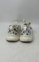 Load image into Gallery viewer, Guess Womens Carlan White Low Top Lace-Up Running Sneaker Shoes Size 11M