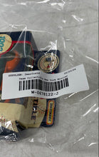 Load image into Gallery viewer, Matchbox Team Collectible New York Mets 1:64 Scale Limited Edition Diecast Truck