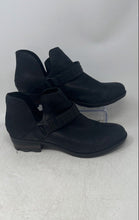 Load image into Gallery viewer, Sorel Womens Lolla II Black Studded Pull-On Ankle Booties Size 9.5
