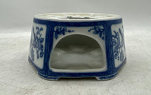 Load image into Gallery viewer, AK Kaiser W. Germany Echt Kobalt Blue White Porcelain Tsinan Teapot Warmer
