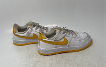 Load image into Gallery viewer, Nike Kids Force 1 Low EasyOn White Yellow Low Top Sneaker Shoes Size 2Y