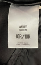 Load image into Gallery viewer, Express Womens Black Pleated Front Pockets High Rise Ankle Pants Size 10R