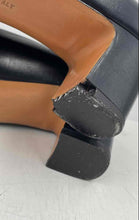 Load image into Gallery viewer, Authentic Salvatore Ferragamo Womens Black Loafer Shoes Size 8 AA Damaged