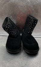 Load image into Gallery viewer, Koolaburra By Ugg Kids Black & Silver Boots Size 5