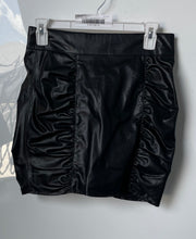 Load image into Gallery viewer, Zara Womens Black Faux Leather Back-Zip Ruched Short Mini Skirt Size Small