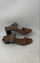 Load image into Gallery viewer, Italian Shoemakers Womens Brown Open Toe Block Heel Slingback Sandals Size 8
