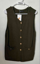 Load image into Gallery viewer, Pretty Garden Womens Green Sleeveless Button-Up Cardigan Sweater Size M With Tag