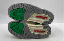 Load image into Gallery viewer, Authentic Nike Womens Air Jordan 3 Retro Green White Sneaker Shoes Sz 6 Damaged