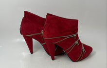 Load image into Gallery viewer, Pour La Victoire Womens Red Pointed Toe Zipper Ankle Booties Size 8
