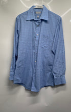 Load image into Gallery viewer, Van Heusen Mens Blue Long Sleeve Collared Button Front Dress Shirt Size Medium