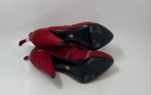 Load image into Gallery viewer, Pour La Victoire Womens Red Pointed Toe Zipper Ankle Booties Size 8