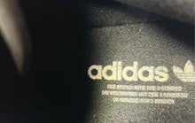 Load image into Gallery viewer, Adidas Mens Forum Low White Blue And Black Leather Lace-Up Sneakers Shoes Sz 9.5