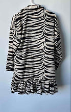 Load image into Gallery viewer, Zara Womens White Black Zebra Print Long Sleeve Collared Shirt Dress Size XS