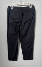 Load image into Gallery viewer, Ann Taylor Womens Black Flat Front Pockets Straight Leg Ankle Pants Size 2P
