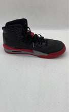Load image into Gallery viewer, Nike Boys Jordan Spike Forty 807542-002 Red Black Basketball Shoes Size 7Y