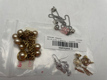 Load image into Gallery viewer, Set Of 4 Pcs (1 Necklace, 1 Bracelet, 2 Earrings) Women's Jewelry, Weight 64g