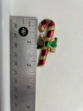 Load image into Gallery viewer, Mixed Variety Silver&Gold -Tone (5 Pcs) Pins Or Brooch 84 g