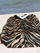 Load image into Gallery viewer, Zara Leopard Blouse Size S