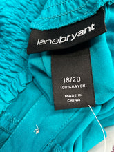 Load image into Gallery viewer, LANE BRYANT WOMAN BLOUSE 18/20