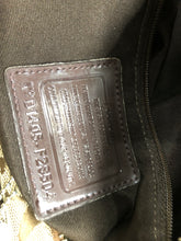 Load image into Gallery viewer, Coach Woman Bag.