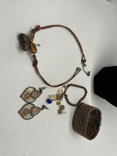 Load image into Gallery viewer, Set 6 Pcs ( 2 Necklaces, 2 Bracelet, 2 Earrings) Jewelry, Weight 188g