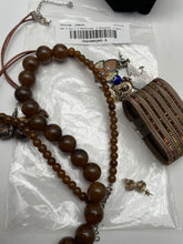 Load image into Gallery viewer, Set 6 Pcs ( 2 Necklaces, 2 Bracelet, 2 Earrings) Jewelry, Weight 188g
