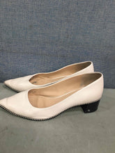 Load image into Gallery viewer, Coach Womens Beige Leather Pointed Toe Slip On Block Pump Heel Size 9 B