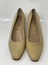 Load image into Gallery viewer, Authentic Salvatore Ferragamo Womens Golden Tone Pump Heels Size 10B Stained
