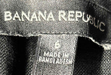 Load image into Gallery viewer, Banana Republic Womens Black Flat Front Pockets Stretch Chino Shorts Size 6
