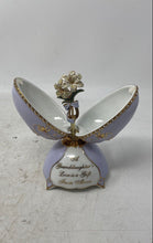 Load image into Gallery viewer, Ardleigh Elliott Heirloom Porcelain Egg Granddaughter's Grace Music Box No.A0871
