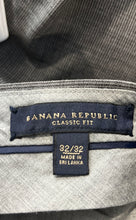 Load image into Gallery viewer, Banana Republic Mens Gray Flat Front Pockets Classic Fit Dress Pants Size 32/32
