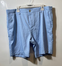 Load image into Gallery viewer, Vineyard Vines Mens Blue On The Go Performance Links Chino Shorts Size 38
