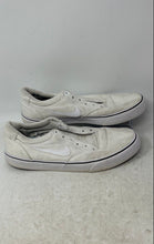 Load image into Gallery viewer, Nike Mens SB Chron 2 White Low Top Sneaker Shoes Size 8.5 No Laces
