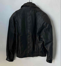 Load image into Gallery viewer, La Vita Mens Black Leather Long Sleeve Snap Front Motorcycle Jacket Size Small

