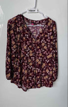 Load image into Gallery viewer, Vince Camuto Womens Multicolor Floral Long Sleeve Pullover Blouse Top Size L
