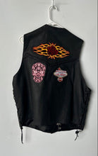 Load image into Gallery viewer, Dream Apparel Mens Black Leather Harley Davidson Pins Motorcycle Vest Size 52
