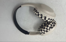 Load image into Gallery viewer, Unbranded WOE26 White Black Checkered Ear-Cup Over-the-Ear Headphones Not Tested
