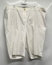 Load image into Gallery viewer, Talbots Womens White Flat Front Pockets The Perfect Bermuda Shorts Size 22W
