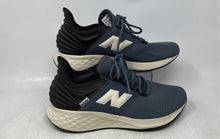 Load image into Gallery viewer, New Balance Womens Fresh Foam Roav WROAV6UB Blue And White Tennis Shoes Size 10
