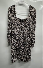 Load image into Gallery viewer, Old Navy Womens Black White Floral Long Sleeve Smocked Mini Dress Size XL

