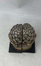 Load image into Gallery viewer, Set Of 2-Piece Sicura BE029-SL Silver Collectible Pineapple Bookend Stands
