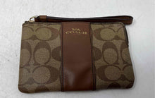 Load image into Gallery viewer, Coach Womens Brown Signature Print Inner Divider Corner Zip Wristlet Wallet
