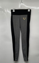 Load image into Gallery viewer, True Religion Womens Black Gray Elastic Waist Active Ankle Leggings Size XS
