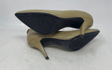 Load image into Gallery viewer, Michael Kors Womens Olive Pointed Toe Slip-On Pump Heels Size 6.5M
