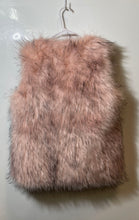 Load image into Gallery viewer, Shaci Womens Pink Sleeveless Lined Regular Fit Faux Fur Vest Size M
