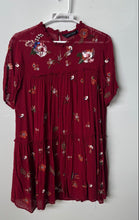 Load image into Gallery viewer, Zara Womens Red Floral Print Embroidered Short Sleeve Shift Dress Size Medium

