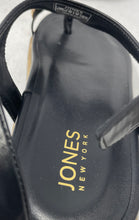 Load image into Gallery viewer, Jones New York Womens Neetasha Black Gold-Tone T-Strap Sandals Size 10
