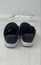 Load image into Gallery viewer, Nike Kids Star Runner 4 Black White Lace-Up Sneaker Shoes Size 7C
